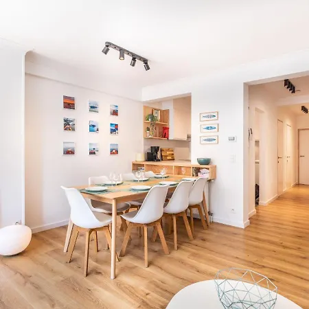 In Near The דירה קוקסיידה