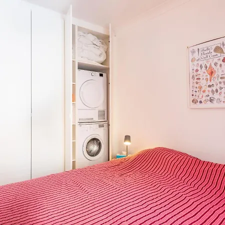 דירה In Near The קוקסיידה