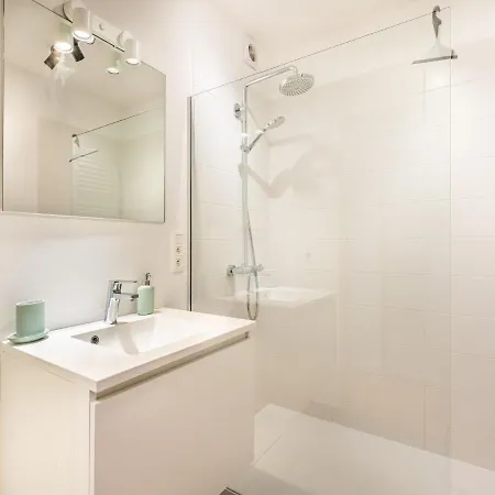 Lägenhet In Near The